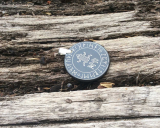 Amulett eines Kämpfers mit Schutzformel ALU (Kettenanhänger aus Horn)